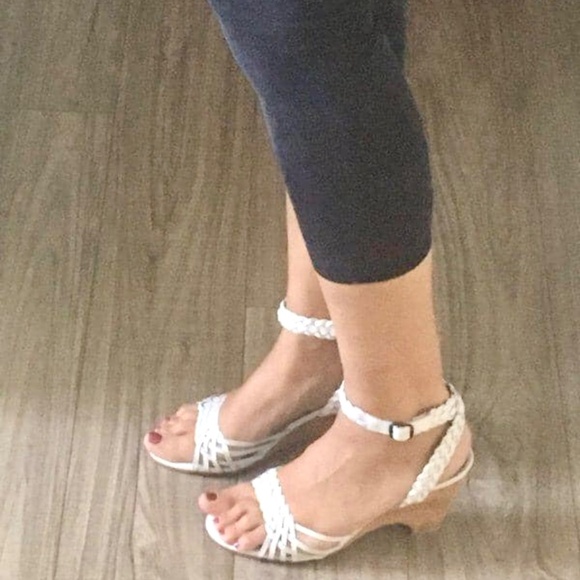 Size 10 white braided wedges - Picture 5 of 7